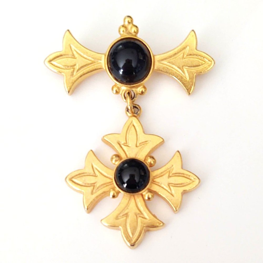 Classiques for Nordstom vintage gold and black glass brooch